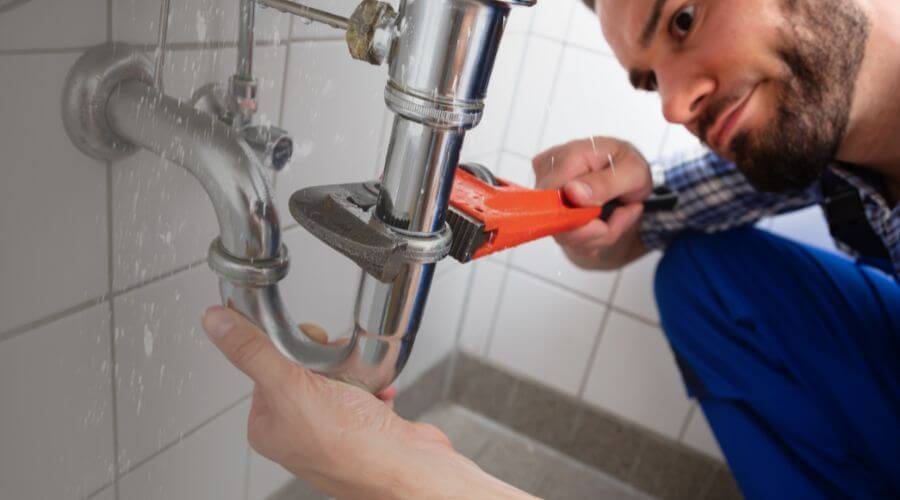 Expert burst pipe repair services in Roosevelt, WA